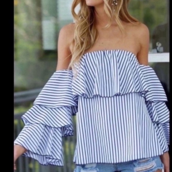 Aqua Blue and White Ruffled Off-Shoulder Blouse M - Picture 5 of 8